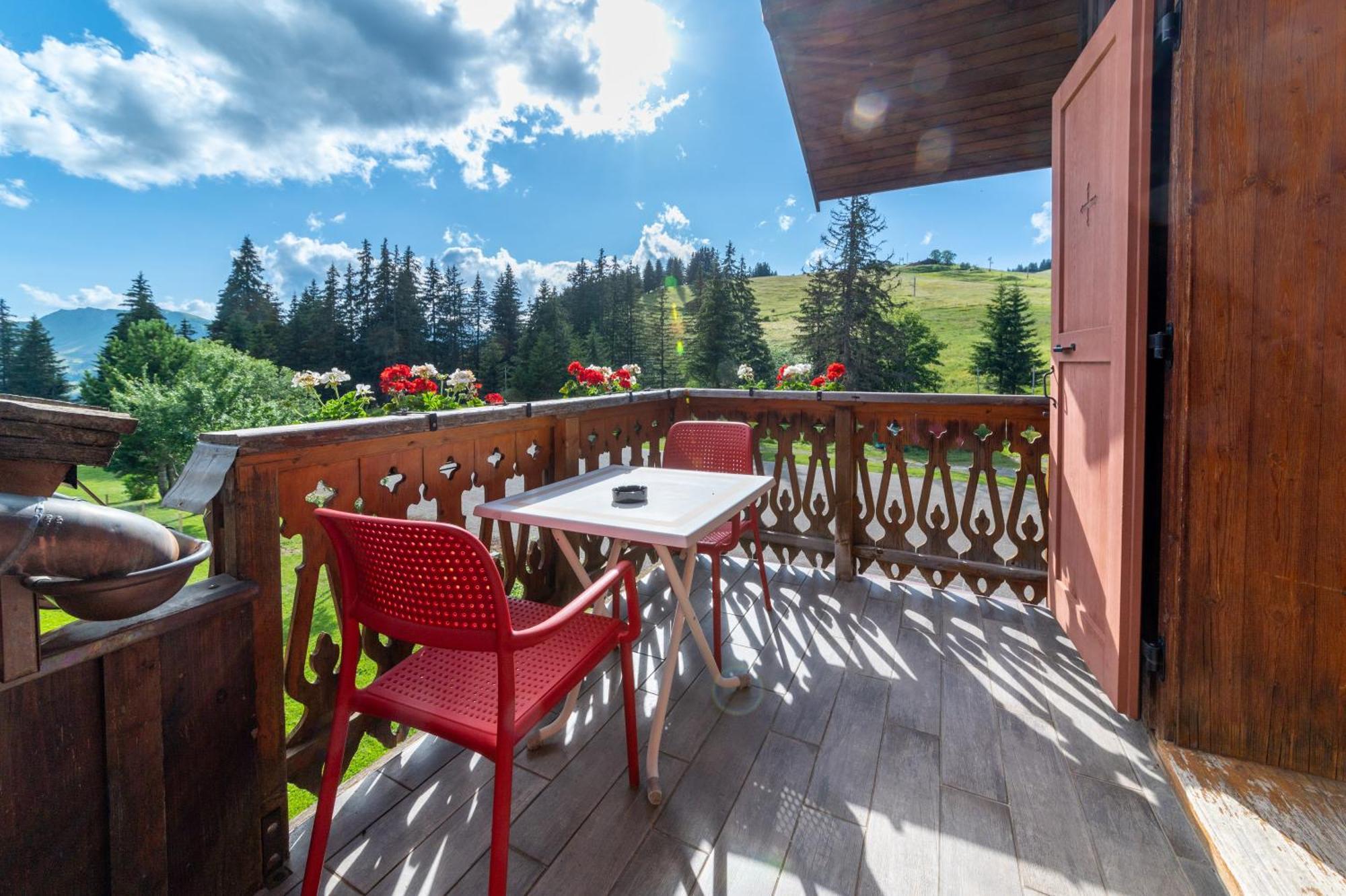 La Vieille Ferme Hotel Manigod Bagian luar foto